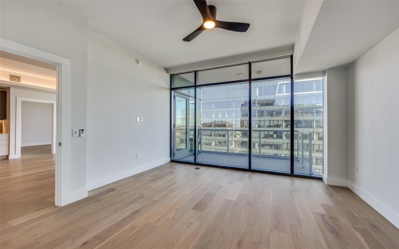8119 Douglas Avenue #1105, Dallas, TX 75225, 2 Bedrooms Bedrooms, ,2 BathroomsBathrooms,Residential Lease,For Rent,8119 Douglas Avenue,20827493