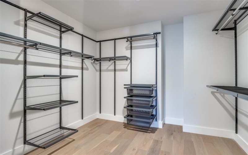 8119 Douglas Avenue #1105, Dallas, TX 75225, 2 Bedrooms Bedrooms, ,2 BathroomsBathrooms,Residential Lease,For Rent,8119 Douglas Avenue,20827493