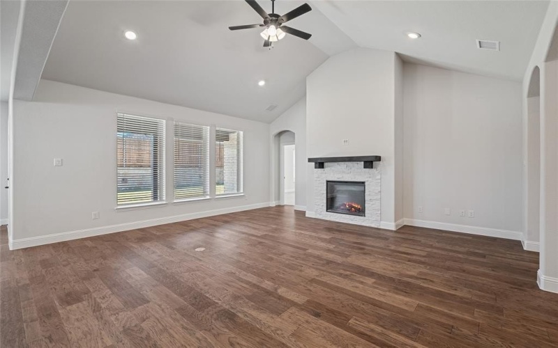 3317 Lakeland Lane, Anna, TX 75409, 4 Bedrooms Bedrooms, ,2 BathroomsBathrooms,Residential,For Sale,3317 Lakeland Lane,20827927