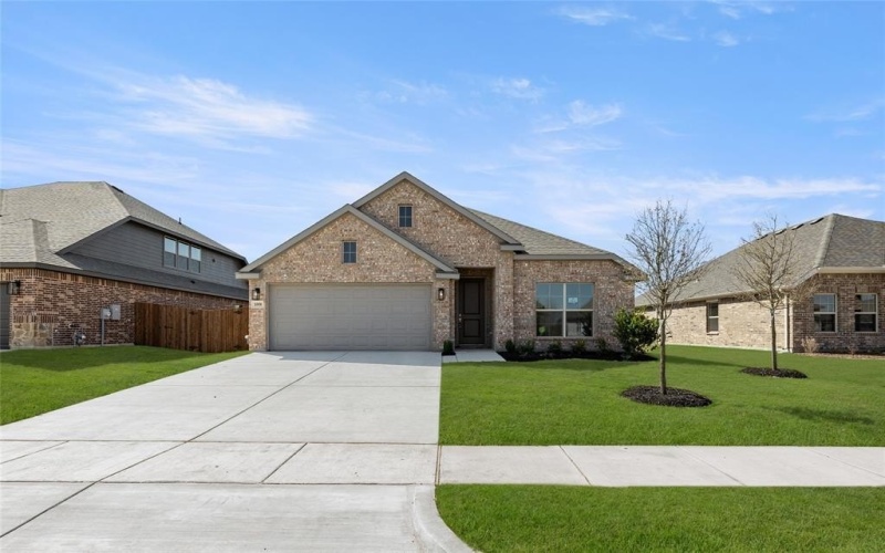 1008 Pineview, Crowley, TX 76036, 4 Bedrooms Bedrooms, ,2 BathroomsBathrooms,Residential,For Sale,1008 Pineview,20827943