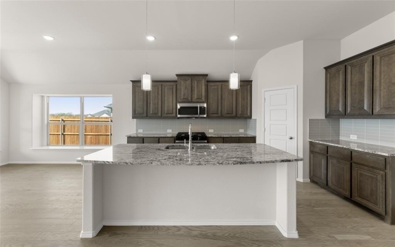 1008 Pineview, Crowley, TX 76036, 4 Bedrooms Bedrooms, ,2 BathroomsBathrooms,Residential,For Sale,1008 Pineview,20827943