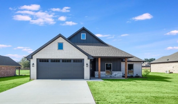 15092 High Country Acres Lane, Tyler, TX 75706, 3 Bedrooms Bedrooms, ,2 BathroomsBathrooms,Residential,For Sale,15092 High Country Acres Lane,20831171