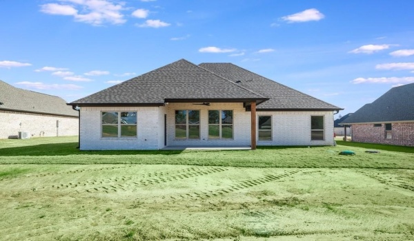 15092 High Country Acres Lane, Tyler, TX 75706, 3 Bedrooms Bedrooms, ,2 BathroomsBathrooms,Residential,For Sale,15092 High Country Acres Lane,20831171