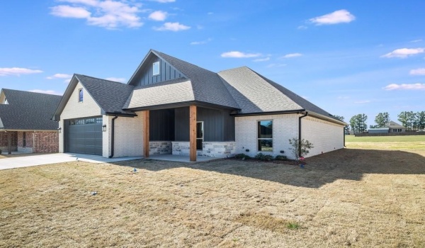 15092 High Country Acres Lane, Tyler, TX 75706, 3 Bedrooms Bedrooms, ,2 BathroomsBathrooms,Residential,For Sale,15092 High Country Acres Lane,20831171