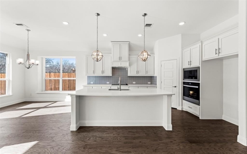 3121 Blue Hill, Burleson, TX 76028, 4 Bedrooms Bedrooms, ,2 BathroomsBathrooms,Residential,For Sale,3121 Blue Hill,20831197