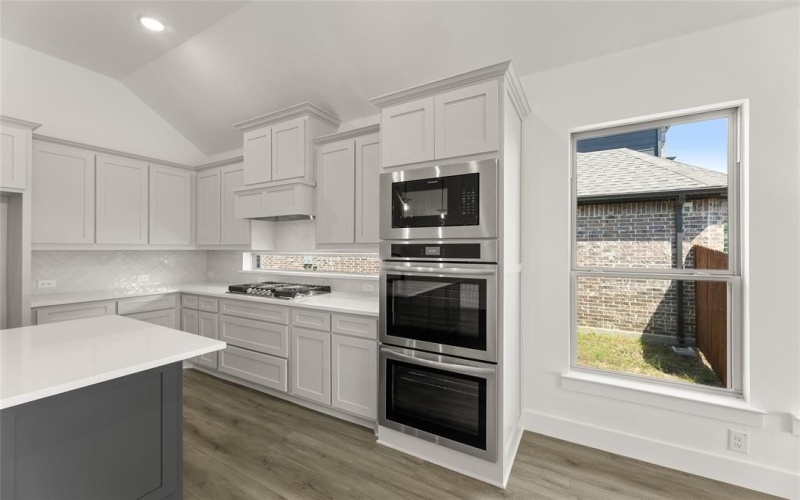 337 Loretta, Burleson, TX 76028, 4 Bedrooms Bedrooms, ,3 BathroomsBathrooms,Residential,For Sale,337 Loretta,20831308