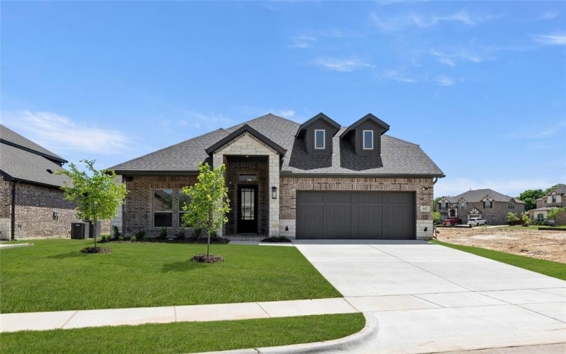 337 Loretta, Burleson, TX 76028, 4 Bedrooms Bedrooms, ,3 BathroomsBathrooms,Residential,For Sale,337 Loretta,20831308