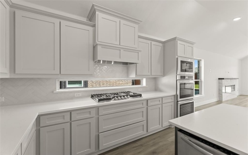 337 Loretta, Burleson, TX 76028, 4 Bedrooms Bedrooms, ,3 BathroomsBathrooms,Residential,For Sale,337 Loretta,20831308