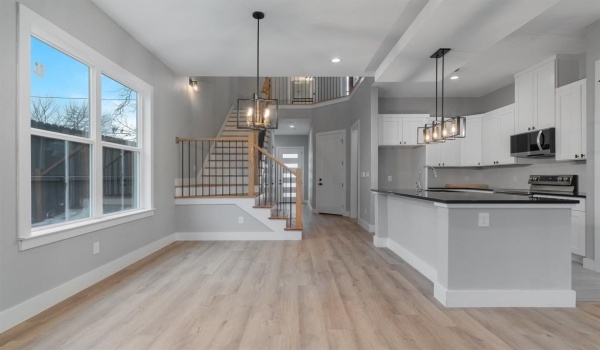 2806 Chicago Street, Dallas, TX 75212, 4 Bedrooms Bedrooms, ,3 BathroomsBathrooms,Residential Lease,For Rent,2806 Chicago Street,20831476