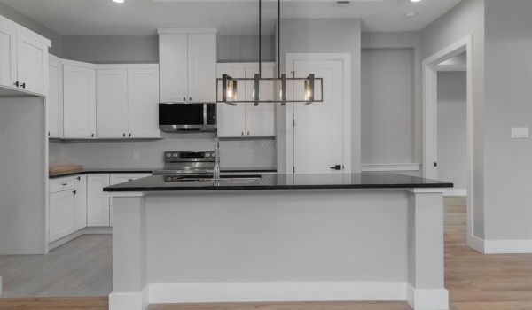 2806 Chicago Street, Dallas, TX 75212, 4 Bedrooms Bedrooms, ,3 BathroomsBathrooms,Residential Lease,For Rent,2806 Chicago Street,20831476