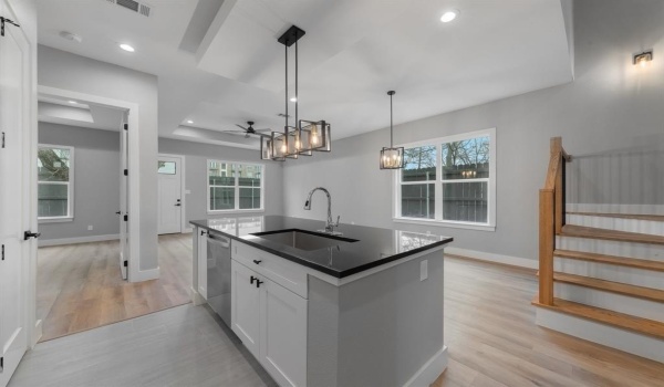 2806 Chicago Street, Dallas, TX 75212, 4 Bedrooms Bedrooms, ,3 BathroomsBathrooms,Residential Lease,For Rent,2806 Chicago Street,20831476