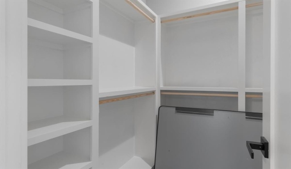 2806 Chicago Street, Dallas, TX 75212, 4 Bedrooms Bedrooms, ,3 BathroomsBathrooms,Residential Lease,For Rent,2806 Chicago Street,20831476