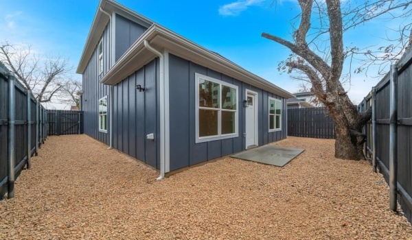 2806 Chicago Street, Dallas, TX 75212, 4 Bedrooms Bedrooms, ,3 BathroomsBathrooms,Residential Lease,For Rent,2806 Chicago Street,20831476