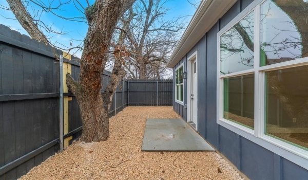 2806 Chicago Street, Dallas, TX 75212, 4 Bedrooms Bedrooms, ,3 BathroomsBathrooms,Residential Lease,For Rent,2806 Chicago Street,20831476