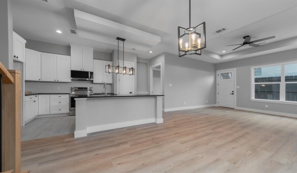 2806 Chicago Street, Dallas, TX 75212, 4 Bedrooms Bedrooms, ,3 BathroomsBathrooms,Residential Lease,For Rent,2806 Chicago Street,20831476
