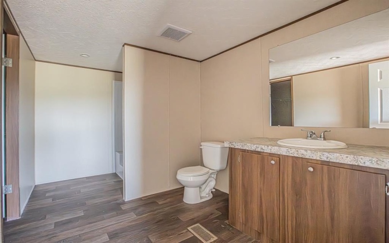 400 Leech Road, Poolville, TX 76487, 5 Bedrooms Bedrooms, ,3 BathroomsBathrooms,Residential,For Sale,400 Leech Road,20831636