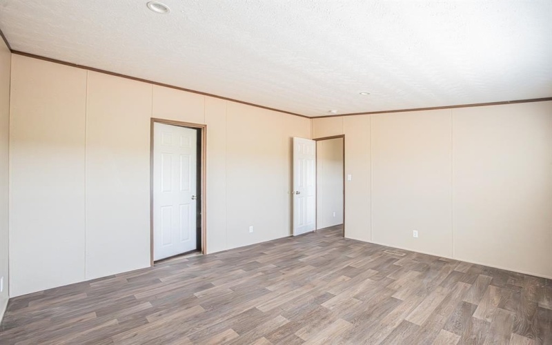 400 Leech Road, Poolville, TX 76487, 5 Bedrooms Bedrooms, ,3 BathroomsBathrooms,Residential,For Sale,400 Leech Road,20831636