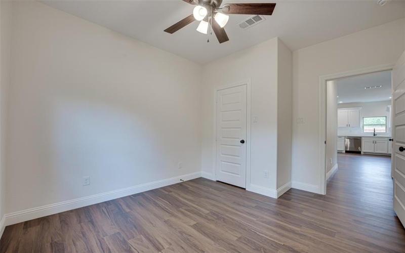 246 N Cherokee Shores Drive, Mabank, TX 75156, 3 Habitaciones Habitaciones , ,2 BañosBaños,Residential,En Venta,246 N Cherokee Shores Drive,20831794