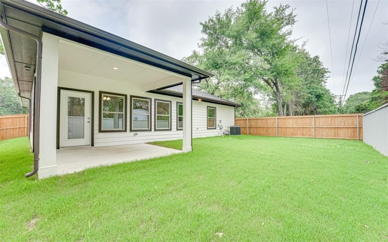 246 N Cherokee Shores Drive, Mabank, TX 75156, 3 Habitaciones Habitaciones , ,2 BañosBaños,Residential,En Venta,246 N Cherokee Shores Drive,20831794