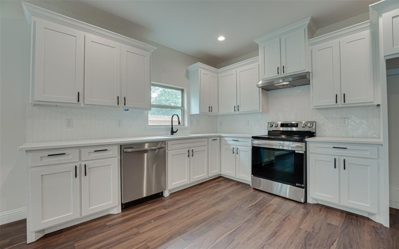 246 N Cherokee Shores Drive, Mabank, TX 75156, 3 Habitaciones Habitaciones , ,2 BañosBaños,Residential,En Venta,246 N Cherokee Shores Drive,20831794