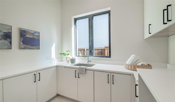 7319 Casa Loma Avenue, Dallas, TX 75214, 4 Bedrooms Bedrooms, ,5 BathroomsBathrooms,Residential,For Sale,7319 Casa Loma Avenue,20831955