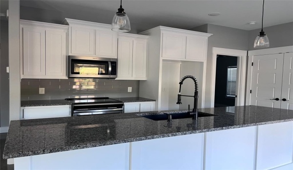 735 E Gandy Street, Denison, TX 75021, 3 Bedrooms Bedrooms, ,2 BathroomsBathrooms,Residential Lease,For Rent,735 E Gandy Street,20832155