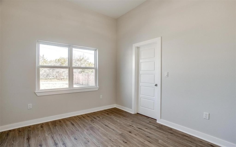 2604 Creekview Drive, Granbury, TX 76048, 3 Bedrooms Bedrooms, ,2 BathroomsBathrooms,Residential,For Sale,2604 Creekview Drive,20832198