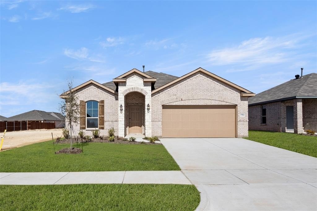 1904 Cheyenne Drive, Cleburne, TX 76033, 4 Bedrooms Bedrooms, ,2 BathroomsBathrooms,Residential,For Sale,1904 Cheyenne Drive,20832505