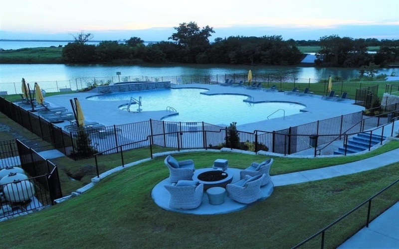 212 Links Court, Heath, TX 75126, 4 Bedrooms Bedrooms, ,5 BathroomsBathrooms,Residential,For Sale,212 Links Court,20832512