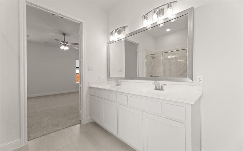 5616 Sweetwater Drive, Denton, TX 76226, 4 Bedrooms Bedrooms, ,3 BathroomsBathrooms,Residential,For Sale,5616 Sweetwater Drive,20832821