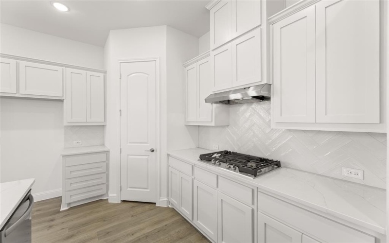 5616 Sweetwater Drive, Denton, TX 76226, 4 Bedrooms Bedrooms, ,3 BathroomsBathrooms,Residential,For Sale,5616 Sweetwater Drive,20832821