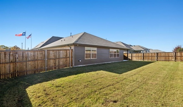 1911 Rolling Ridge Drive, Van Alstyne, TX 75495, 4 Bedrooms Bedrooms, ,2 BathroomsBathrooms,Residential,For Sale,1911 Rolling Ridge Drive,20833092