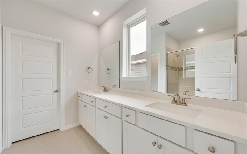 545 Marcus Lane, Crowley, TX 76036, 3 Bedrooms Bedrooms, ,2 BathroomsBathrooms,Residential,For Sale,545 Marcus Lane,20833251