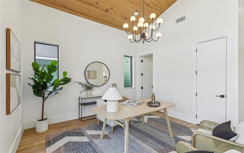 1909 Mcmillan Avenue, Dallas, TX 75206, 4 Bedrooms Bedrooms, ,5 BathroomsBathrooms,Residential,For Sale,1909 Mcmillan Avenue,20833625