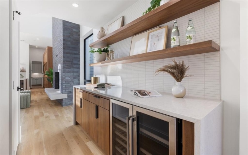 1909 Mcmillan Avenue, Dallas, TX 75206, 4 Bedrooms Bedrooms, ,5 BathroomsBathrooms,Residential,For Sale,1909 Mcmillan Avenue,20833625