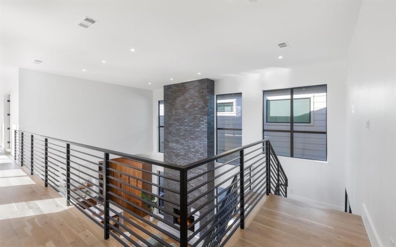 1909 Mcmillan Avenue, Dallas, TX 75206, 4 Bedrooms Bedrooms, ,5 BathroomsBathrooms,Residential,For Sale,1909 Mcmillan Avenue,20833625