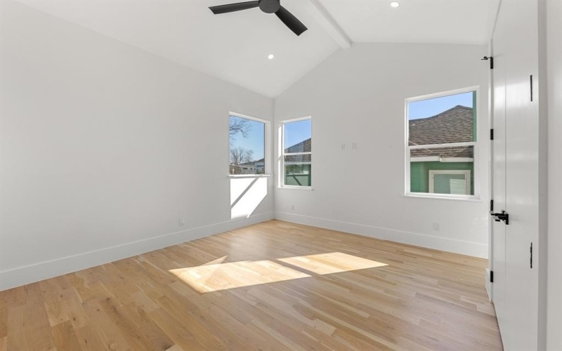 1909 Mcmillan Avenue, Dallas, TX 75206, 4 Bedrooms Bedrooms, ,5 BathroomsBathrooms,Residential,For Sale,1909 Mcmillan Avenue,20833625