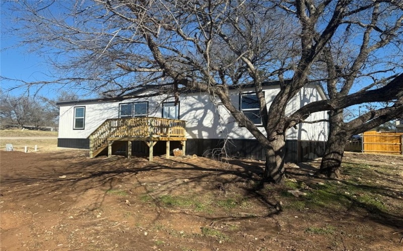 3501 Lake Granbury Drive, Granbury, TX 76048, 3 Bedrooms Bedrooms, ,2 BathroomsBathrooms,Residential,For Sale,3501 Lake Granbury Drive,20833668