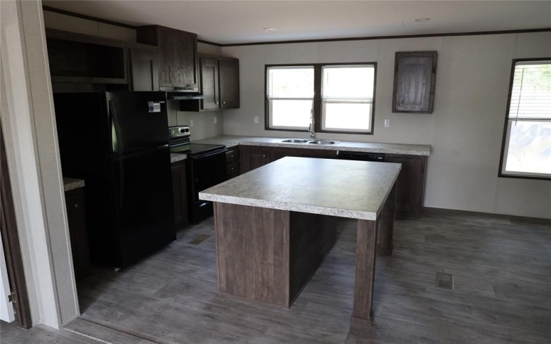 3501 Lake Granbury Drive, Granbury, TX 76048, 3 Bedrooms Bedrooms, ,2 BathroomsBathrooms,Residential,For Sale,3501 Lake Granbury Drive,20833668