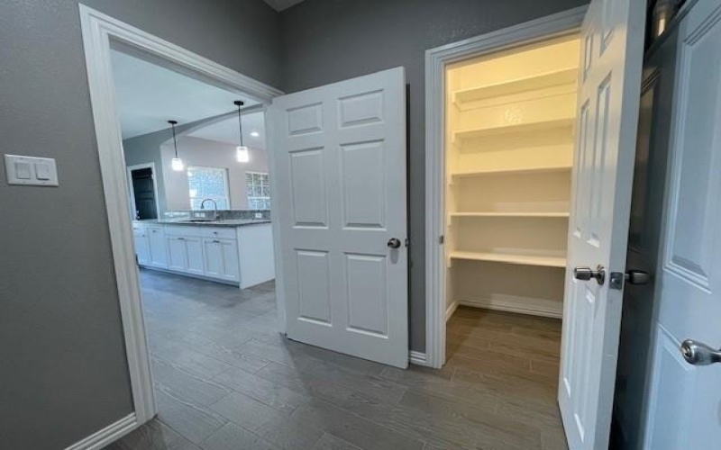 304 Avenue D, Ennis, TX 75119, 3 Bedrooms Bedrooms, ,2 BathroomsBathrooms,Residential,For Sale,304 Avenue D,20830411