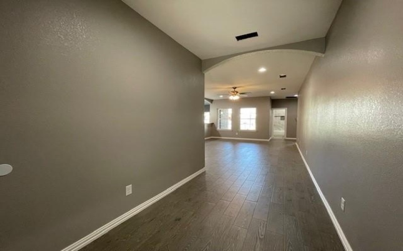 304 Avenue D, Ennis, TX 75119, 3 Bedrooms Bedrooms, ,2 BathroomsBathrooms,Residential,For Sale,304 Avenue D,20830411