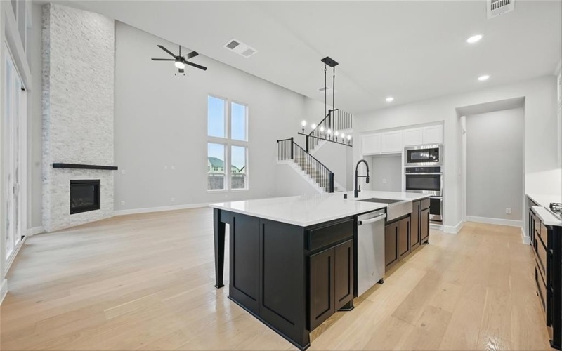 1512 Buttercup Avenue, Aubrey, TX 76227, 4 Bedrooms Bedrooms, ,5 BathroomsBathrooms,Residential,For Sale,1512 Buttercup Avenue,20833766