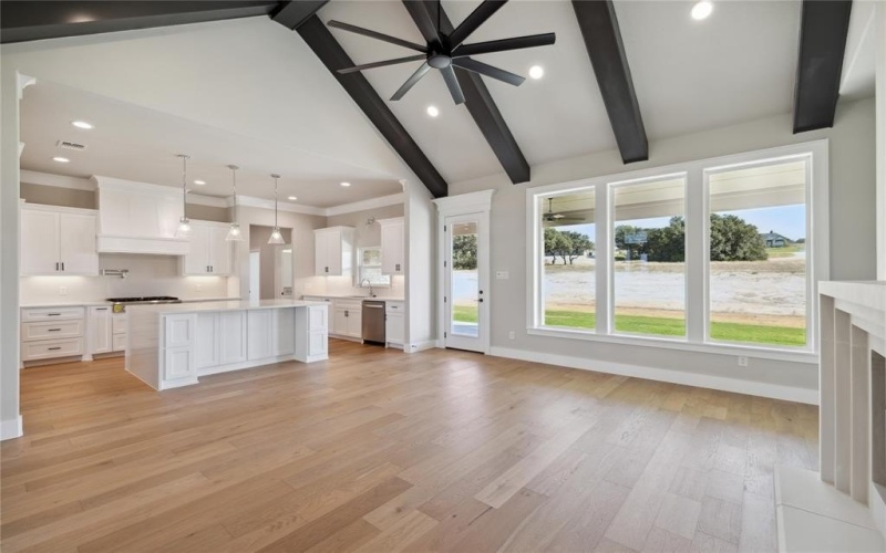 704 Burr Oak Lane, Weatherford, TX 76085, 3 Bedrooms Bedrooms, ,2 BathroomsBathrooms,Residential,For Sale,704 Burr Oak Lane,20833777