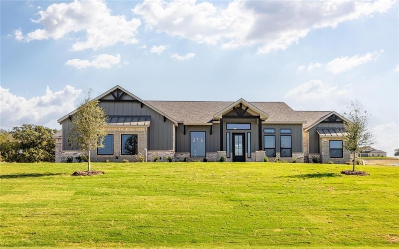 704 Burr Oak Lane, Weatherford, TX 76085, 3 Bedrooms Bedrooms, ,2 BathroomsBathrooms,Residential,For Sale,704 Burr Oak Lane,20833777