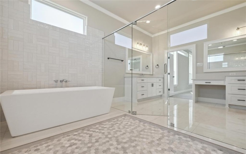 704 Burr Oak Lane, Weatherford, TX 76085, 3 Bedrooms Bedrooms, ,2 BathroomsBathrooms,Residential,For Sale,704 Burr Oak Lane,20833777