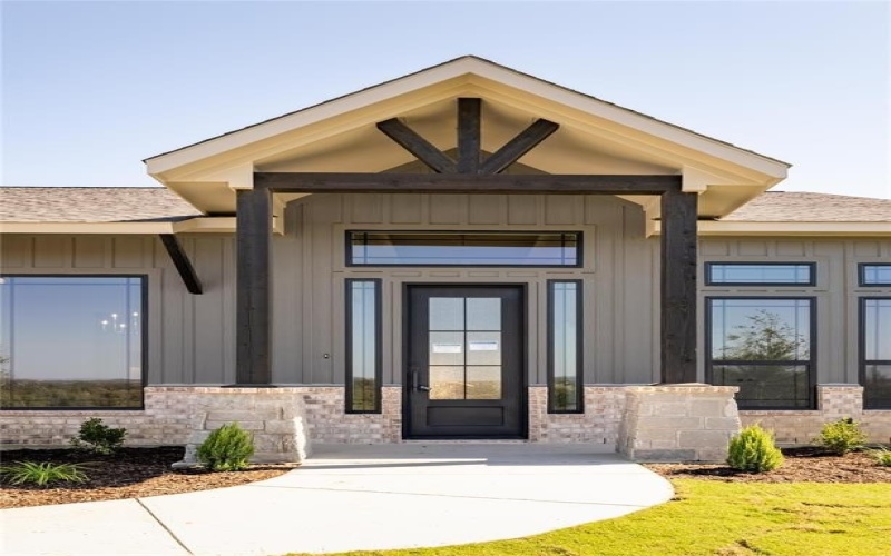 704 Burr Oak Lane, Weatherford, TX 76085, 3 Bedrooms Bedrooms, ,2 BathroomsBathrooms,Residential,For Sale,704 Burr Oak Lane,20833777