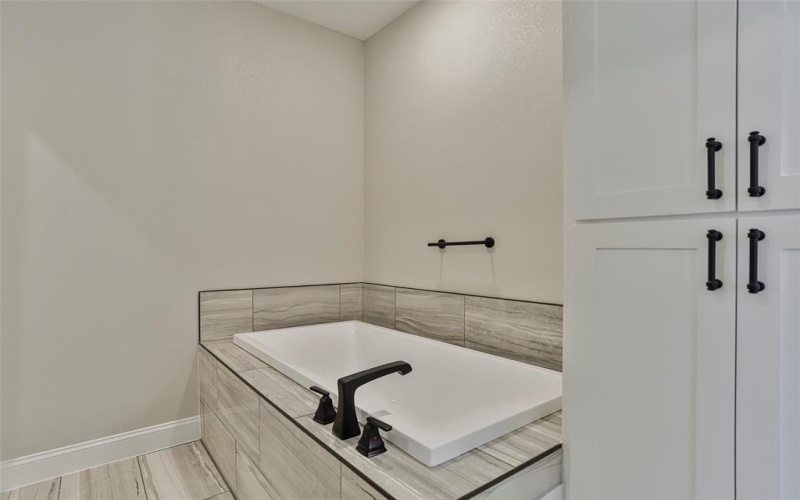 220 Braford Place, Venus, TX 76084, 4 Habitaciones Habitaciones , ,3 BañosBaños,Residential,En Venta,220 Braford Place,20833823