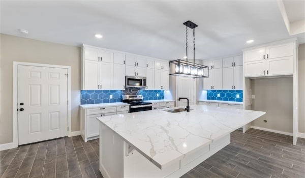 402 Lagoon Drive, Gun Barrel City, TX 75156, 3 Bedrooms Bedrooms, ,2 BathroomsBathrooms,Residential,For Sale,402 Lagoon Drive,20833838