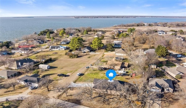 402 Lagoon Drive, Gun Barrel City, TX 75156, 3 Bedrooms Bedrooms, ,2 BathroomsBathrooms,Residential,For Sale,402 Lagoon Drive,20833838