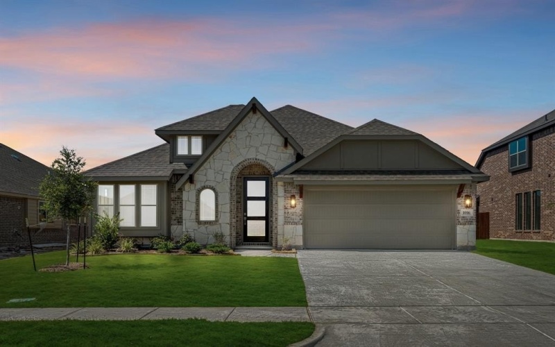 1016 Pineview Lane, Crowley, TX 76036, 4 Bedrooms Bedrooms, ,3 BathroomsBathrooms,Residential,For Sale,1016 Pineview Lane,20830464